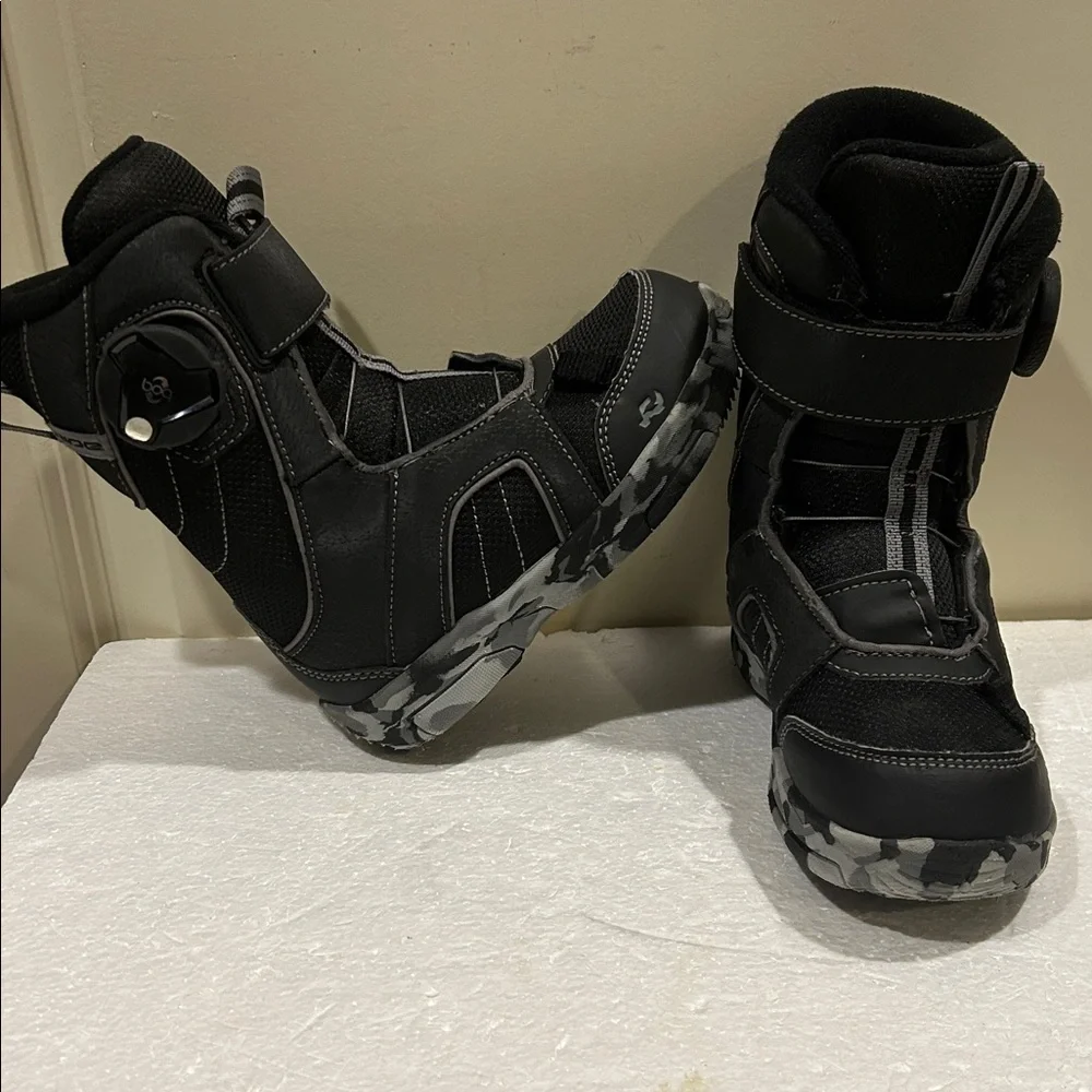 Ride Norris Boa Snowboard snow Boots camouflage outsole kids Size 11 black/grey